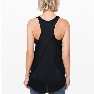 Lululemon Essential Tank Top Pleated Sz 6